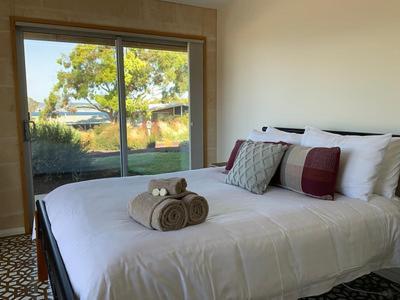 Bliss 'sweeping Ocean Views' Holiday home Emu Bay